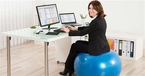 Pros And Cons Of Exercise Balls As Office Seating K Mark