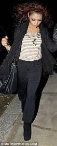 thumb sucking amy winehouse shows she s still a daddy s girl at heart daily mail online