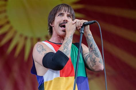 Red Hot Chili Peppers Cancel Gig After Anthony Kiedis Is Admitted To