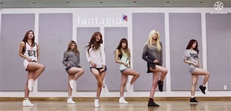 Hello Venus Reveal Practice Video For Wiggle Wiggle Daily K Pop News