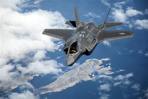 70 Ars Refuels F 35as