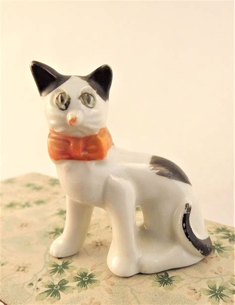 funny fugly cat porcelain cat figurine made in japan cat