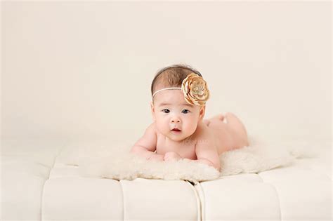 seattle baby photographer zoie