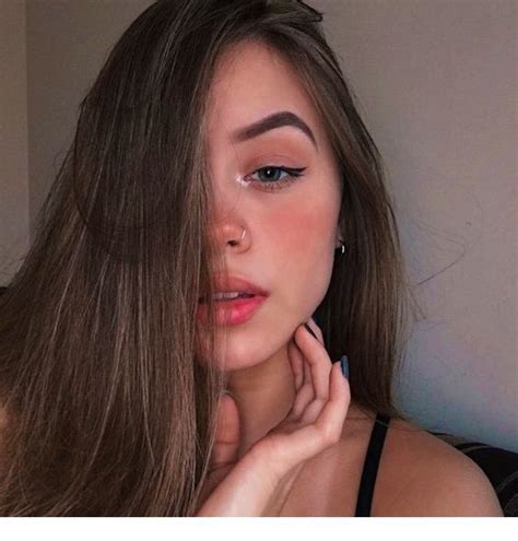 Makeup And Brown Hair Chicladies Uk Selfies Poses Cute Selfie