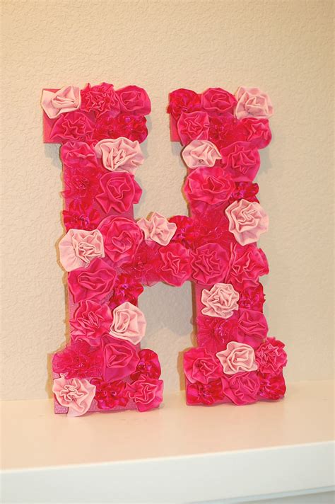 pinkie  pink diy letter wall decor