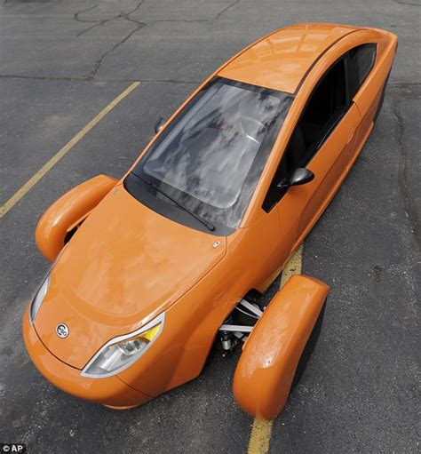 drive  car  elio  stabilisers  stop  tipping   reaches
