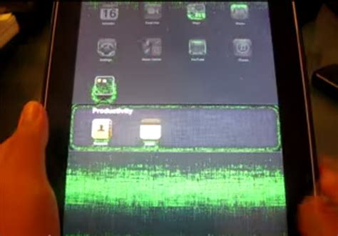 fix ipad green screen problem