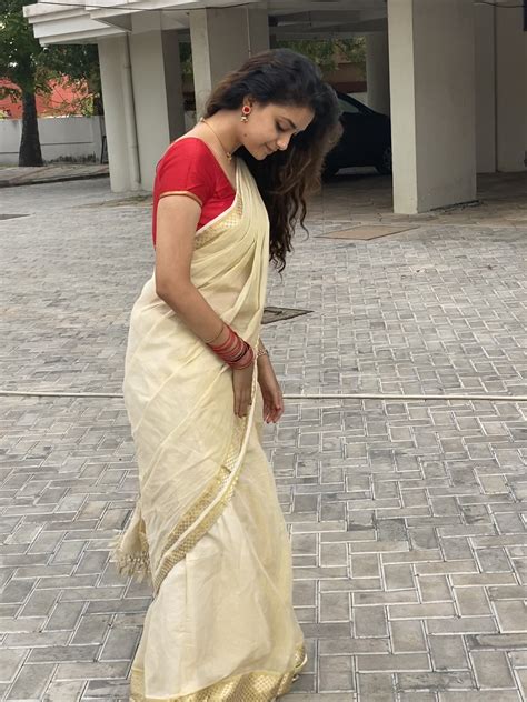 Keerthy Suresh S Breathtaking Gorgeous Onam Special Photos Stuns