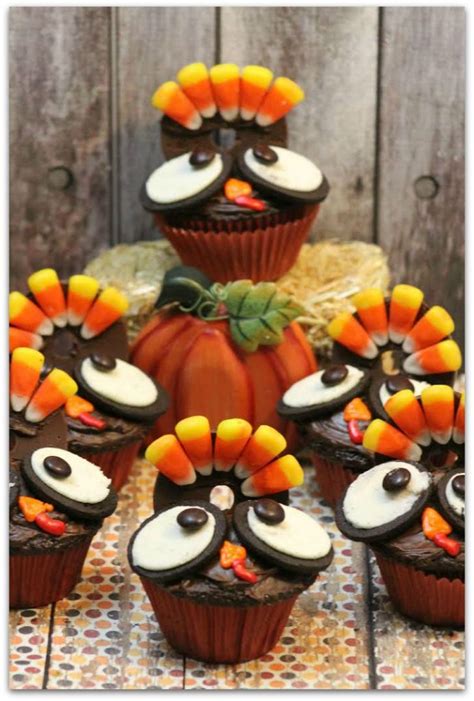 these adorable turkey cupcakes are the perfect dessert recipe for that