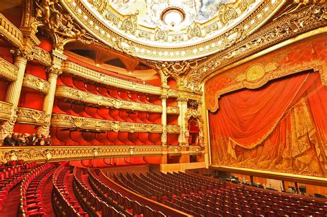 palais garnier  paris extravagant performance hall  historic