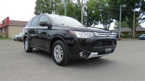 mitsubishi outlander  se aut awd ac mags  pass gr electrique