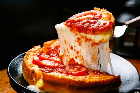 places  deep dish pizzas  chicago   find chicago