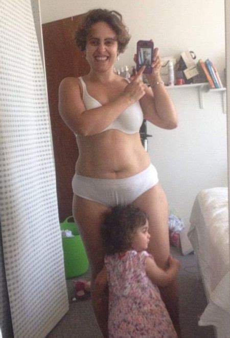 brave mother goes viral thanks to a photo of herself in her underwear 6 pics