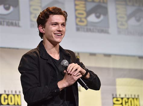 Tom Holland Wanted A ~steamy~ Sex Scene In Spider Man