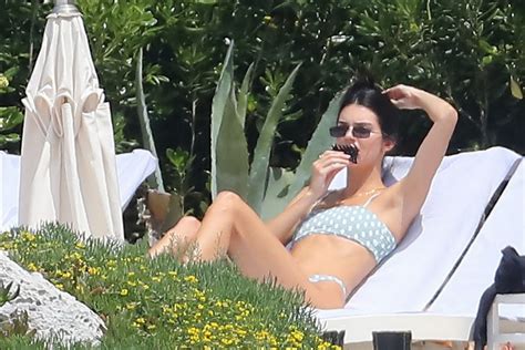 kendall jenner fappening bikini paparazzi photos the