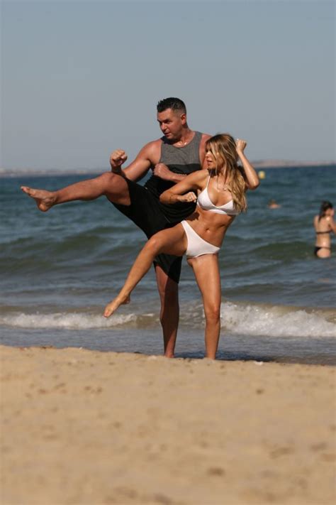 love island s hayley hughes works out in a bikini with ex kardashian bodyguard ok magazine