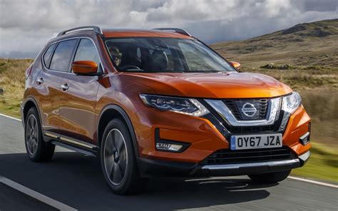 nissan  trail launches  uk   photosvideo