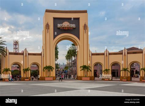 entrance  universal studios theme park  orlando florida stock photo alamy