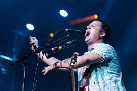 Modest Mouse Singer Causes Multi Subaru Car Wreck In Portland The Verge