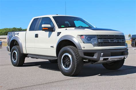 ford   svt raptor adds  color option ford   blog