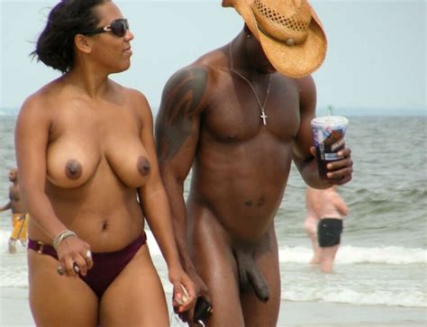 voyeuy black nude couples on the beach