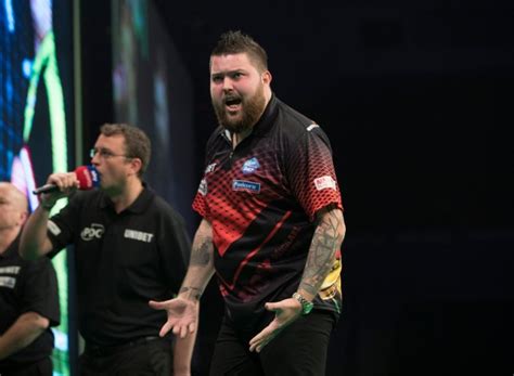 michael smith  worrying omission   world cup  darts debut metro news