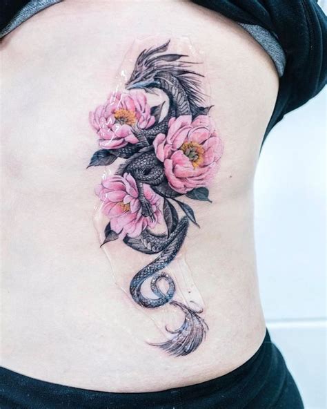 tatuajes de dragon  mujeres  disenos impresionantes