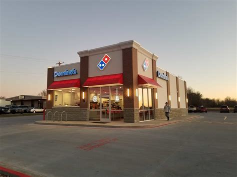 dominos christmas eve hours  dominos open  closed