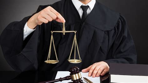uurtarief advocaat bekijk vergelijk uurloon en tarieven