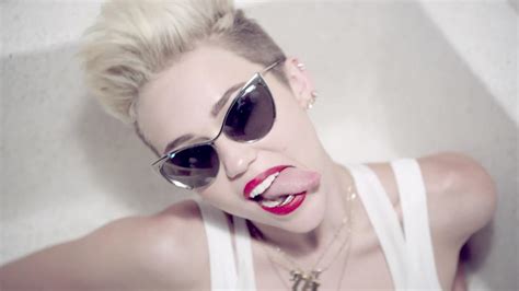 miley cyrus we cant stop music video pics 06 gotceleb