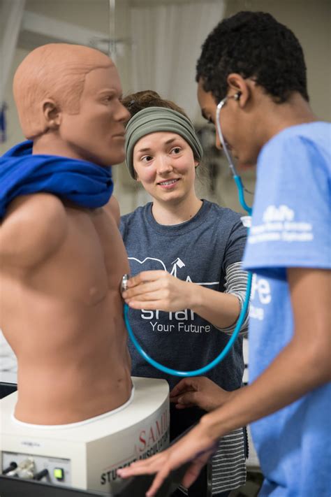 shape camp introduces local teens to health professions gvnow grand valley state university
