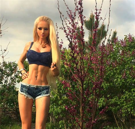 Human Barbie Has Returned To Show You Her Ridiculous Abs
