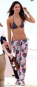 Katching My I Lily Aldridge Shows Off Her Washboard Abs