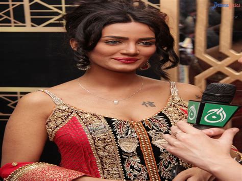 mathira khan hot and sexy pakistani actress wallpapers drama lyrics
