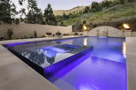 spa raising luxury    level luxury pools outdoor living