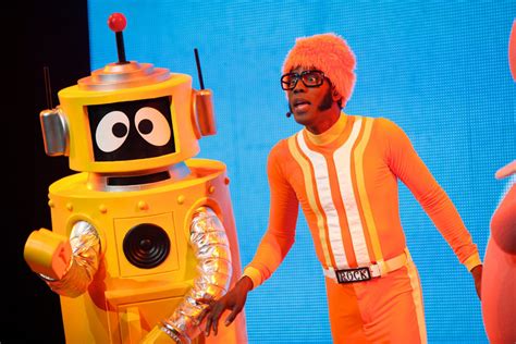 yo gabba gabba live get the sillies out tour comes to the chicago