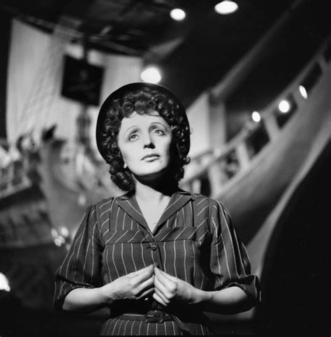 100 Years After Her Birth Edith Piaf Is Still France S Soundtrack