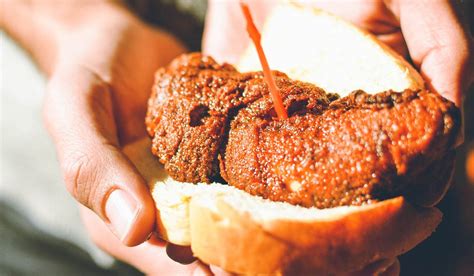 east hollywood s new late night hot chicken stand might