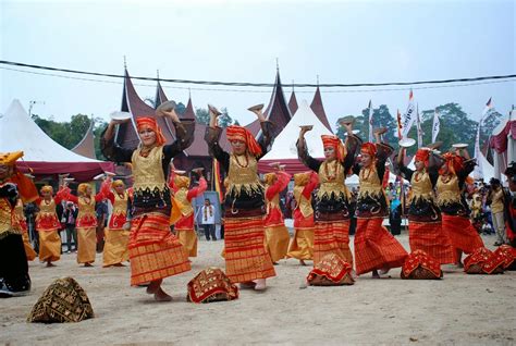 indonesian culture west sumatra