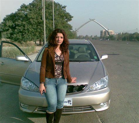world biggest pictures dumping yaad tunisian beauty lady sitting on car