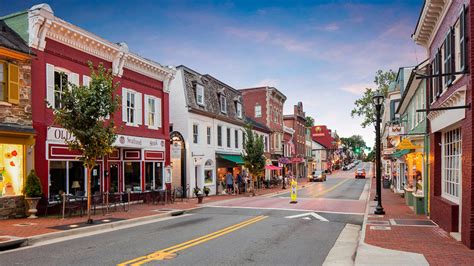 outdoor dining program  downtown leesburg