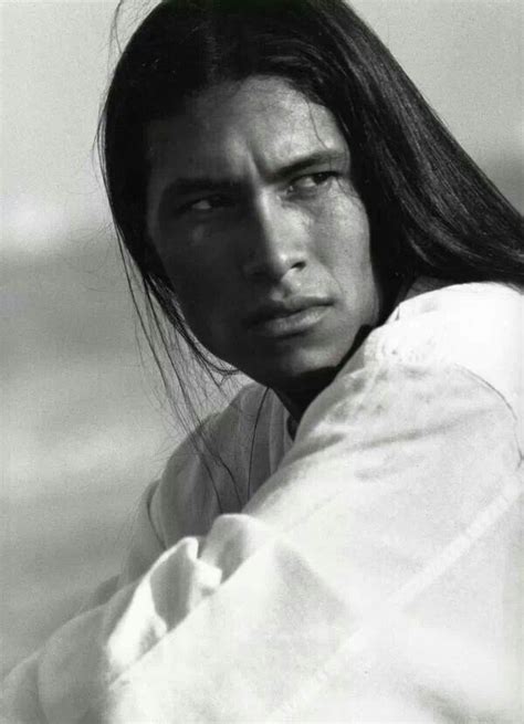 rick mora native actor portrait hommes indien amerique visage