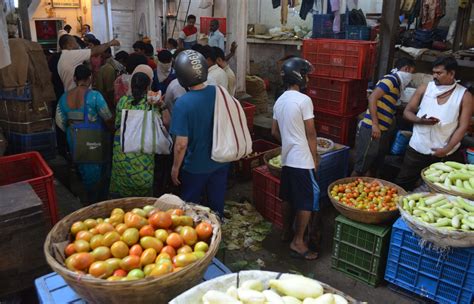navi mumbai apmc vegetable market   open shutters  pm
