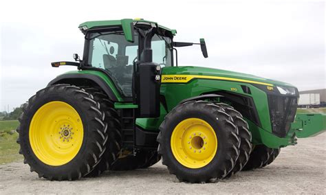 john deere introduces rx   tracked tractors grainews