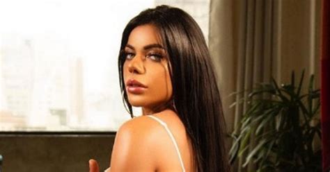 miss bumbum winner shares dating secrets and is open to being with