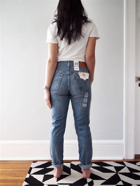Your Guide To Levi S 501 Jeans See Them On Too The Mom Edit