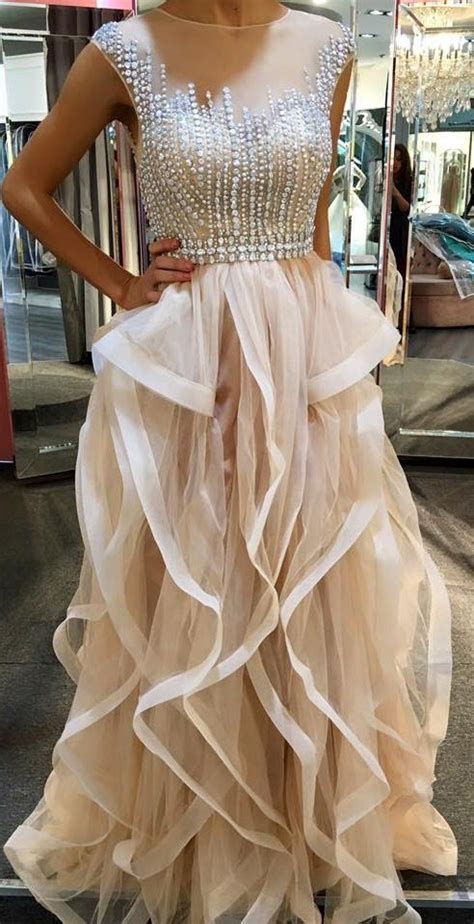 Long Tulle Prom Dresses Scoop Neck Crystals Beaded Floor Length Party