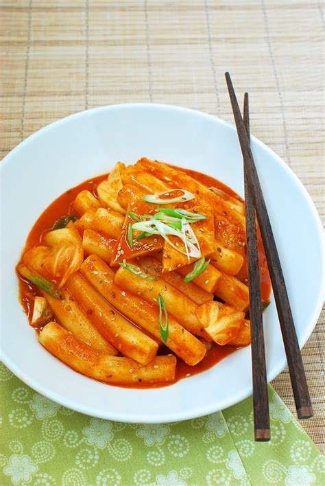tteokbokki spicy stir fried rice cakes korean bapsang