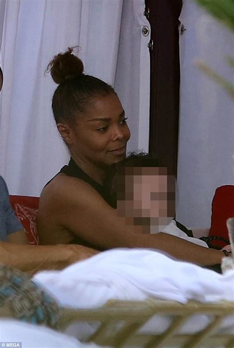 janet jackson takes eissa to the pool in miami daily mail online