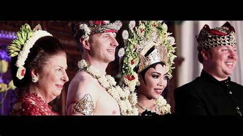 pernikahan adat banyuwangi osing mupus braen traditional wedding clip youtube